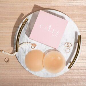 Brand New Cakes circles OG (B-DD) seamless, adhesive free boob solution, honey